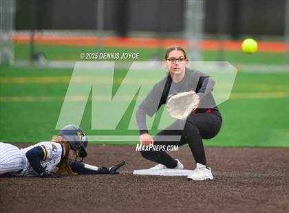 Thumbnail 3 in Penfield vs Victor (Scrimmage)  photogallery.