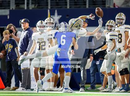 Thumbnail 3 in Poth vs Gunter (UIL 3A  D2 Final) photogallery.