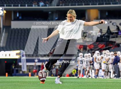 Thumbnail 1 in Poth vs Gunter (UIL 3A  D2 Final) photogallery.