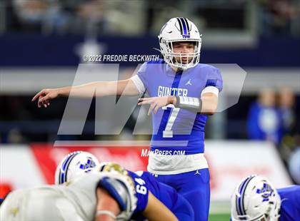 Thumbnail 2 in Poth vs Gunter (UIL 3A  D2 Final) photogallery.