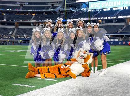 Thumbnail 2 in Poth vs Gunter (UIL 3A  D2 Final) photogallery.