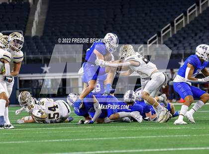 Thumbnail 2 in Poth vs Gunter (UIL 3A  D2 Final) photogallery.