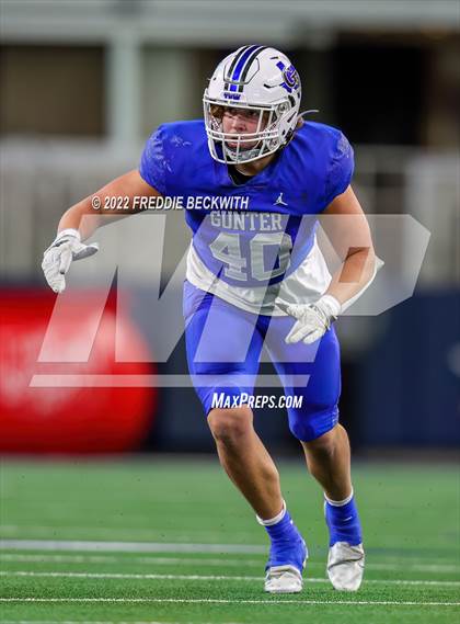 Thumbnail 2 in Poth vs Gunter (UIL 3A  D2 Final) photogallery.