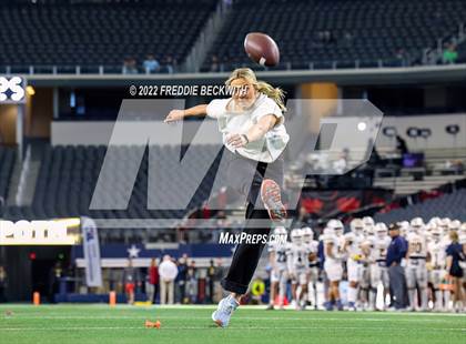 Thumbnail 1 in Poth vs Gunter (UIL 3A  D2 Final) photogallery.