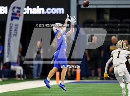 Thumbnail 2 in Poth vs Gunter (UIL 3A  D2 Final) photogallery.