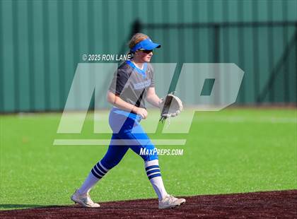 Thumbnail 2 in Deer Creek @ Mustang photogallery.