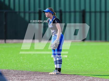 Thumbnail 3 in Deer Creek @ Mustang photogallery.