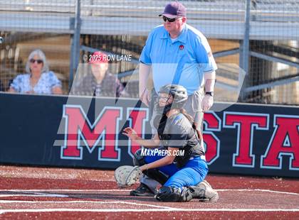 Thumbnail 1 in Deer Creek @ Mustang photogallery.