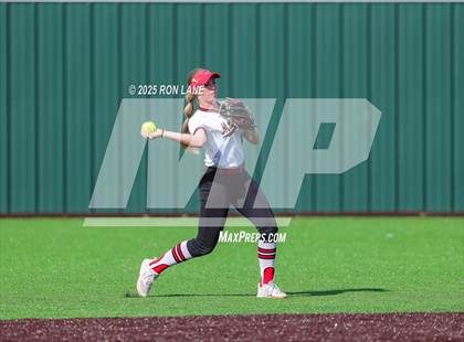 Thumbnail 1 in Deer Creek @ Mustang photogallery.
