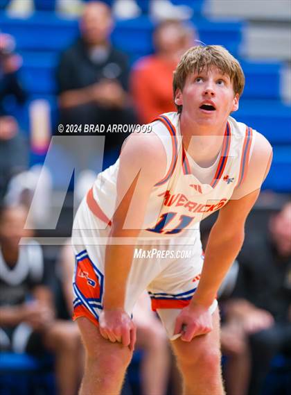 Thumbnail 2 in Carmel Christian vs. Marvin Ridge (Phenom Lakesgiving) photogallery.