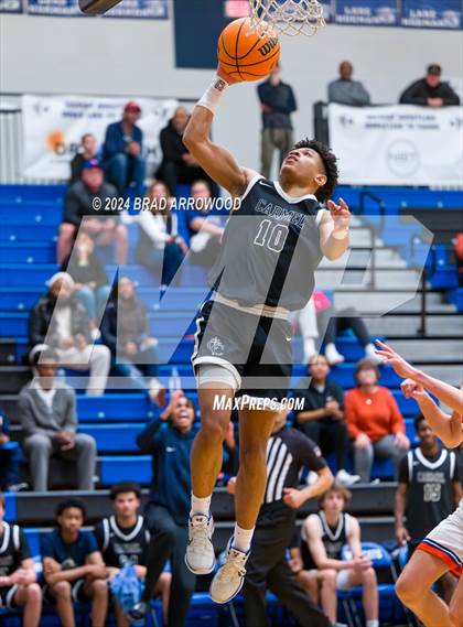 Thumbnail 2 in Carmel Christian vs. Marvin Ridge (Phenom Lakesgiving) photogallery.