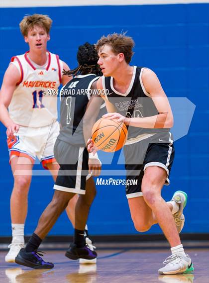 Thumbnail 3 in Carmel Christian vs. Marvin Ridge (Phenom Lakesgiving) photogallery.