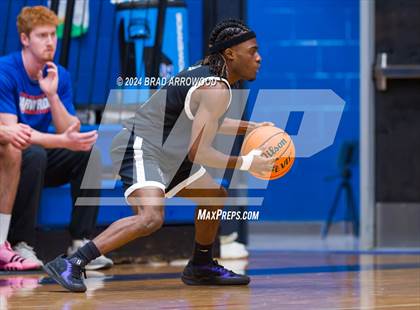 Thumbnail 3 in Carmel Christian vs. Marvin Ridge (Phenom Lakesgiving) photogallery.