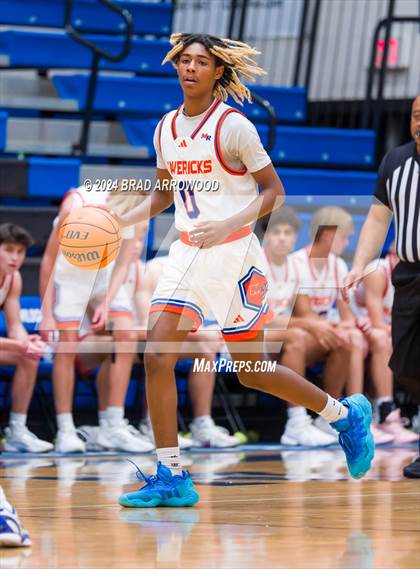 Thumbnail 2 in Carmel Christian vs. Marvin Ridge (Phenom Lakesgiving) photogallery.