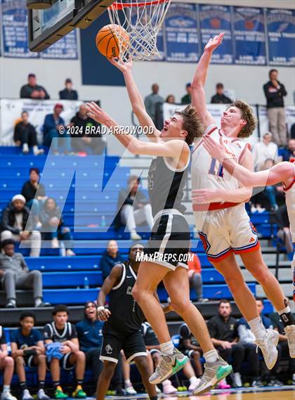 Thumbnail 2 in Carmel Christian vs. Marvin Ridge (Phenom Lakesgiving) photogallery.