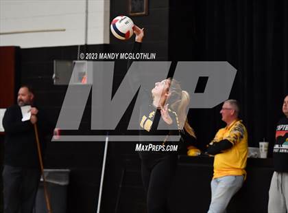 Thumbnail 1 in Mt. Pulaski @ Illini Central photogallery.
