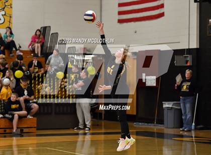 Thumbnail 1 in Mt. Pulaski @ Illini Central photogallery.