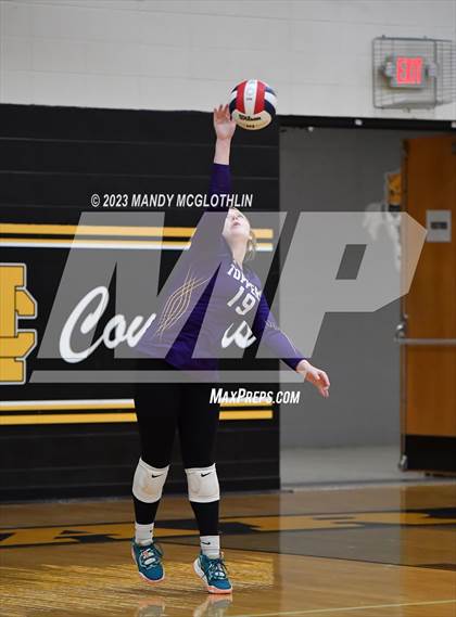 Thumbnail 1 in Mt. Pulaski @ Illini Central photogallery.