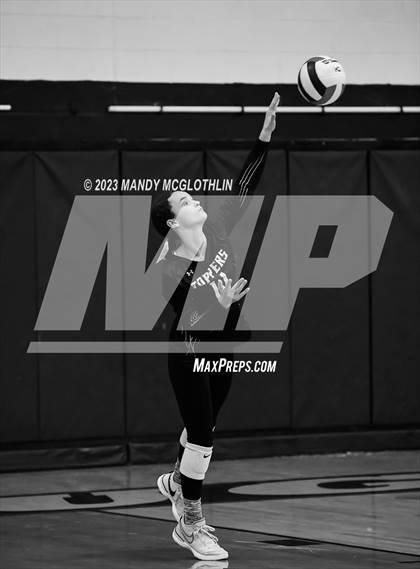 Thumbnail 3 in Mt. Pulaski @ Illini Central photogallery.