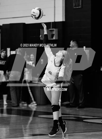 Thumbnail 1 in Mt. Pulaski @ Illini Central photogallery.