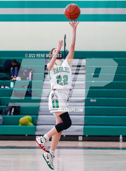 Thumbnail 1 in Lincoln vs Eagle Rock photogallery.