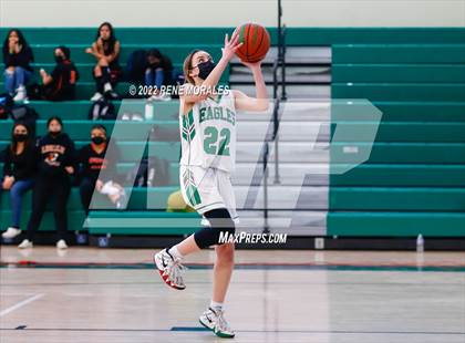Thumbnail 3 in Lincoln vs Eagle Rock photogallery.