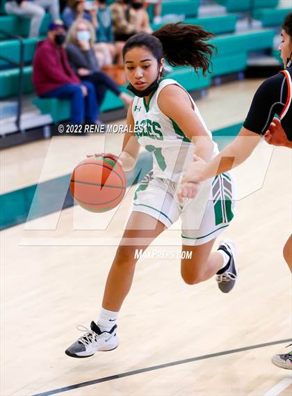 Thumbnail 3 in Lincoln vs Eagle Rock photogallery.