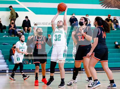 Thumbnail 2 in Lincoln vs Eagle Rock photogallery.