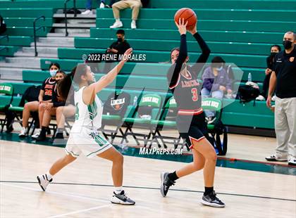Thumbnail 1 in Lincoln vs Eagle Rock photogallery.