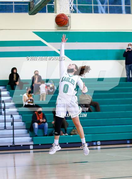 Thumbnail 3 in Lincoln vs Eagle Rock photogallery.