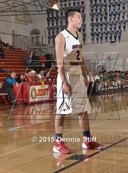 Thumbnail 1 in Modesto Christian vs. St. Mary's (Father Barry Christmas Classic) photogallery.