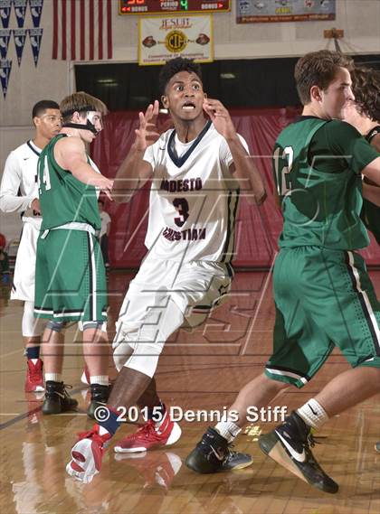 Thumbnail 2 in Modesto Christian vs. St. Mary's (Father Barry Christmas Classic) photogallery.