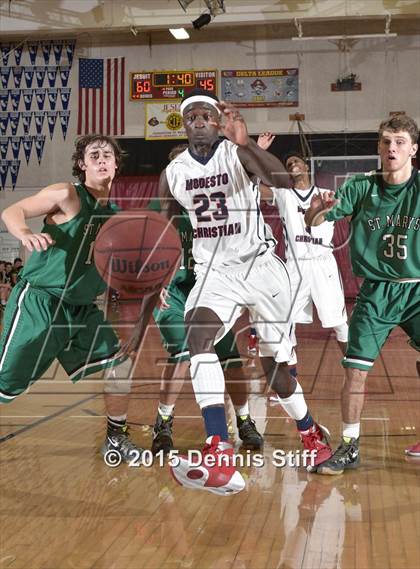 Thumbnail 2 in Modesto Christian vs. St. Mary's (Father Barry Christmas Classic) photogallery.