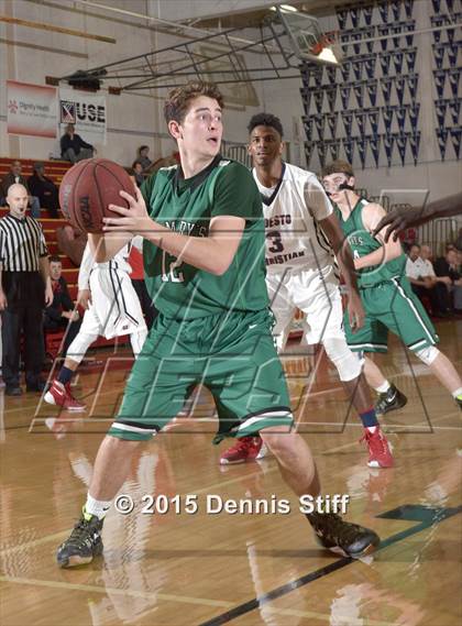 Thumbnail 3 in Modesto Christian vs. St. Mary's (Father Barry Christmas Classic) photogallery.