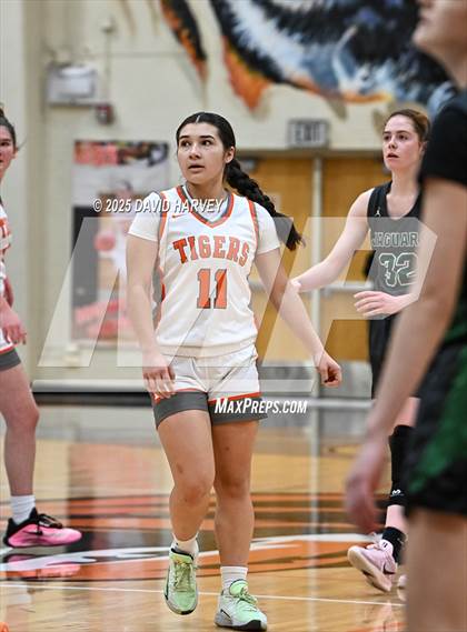 Thumbnail 2 in D'Evelyn @ Lakewood photogallery.