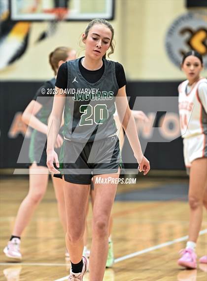 Thumbnail 1 in D'Evelyn @ Lakewood photogallery.