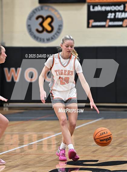 Thumbnail 2 in D'Evelyn @ Lakewood photogallery.