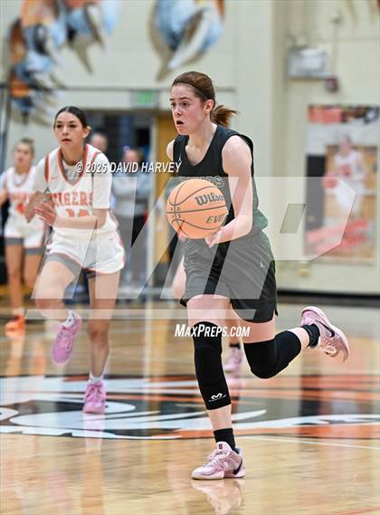 Thumbnail 3 in D'Evelyn @ Lakewood photogallery.