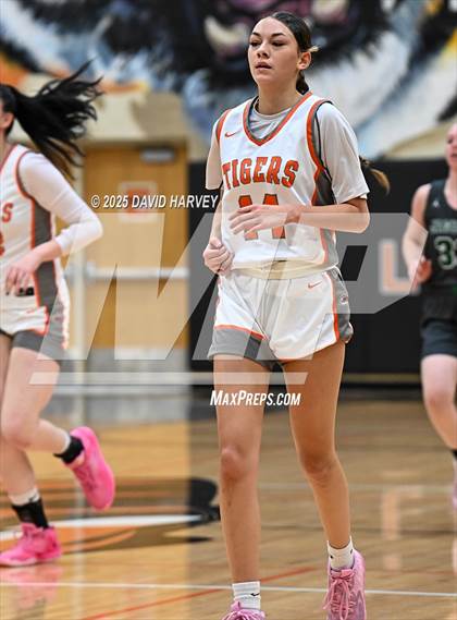 Thumbnail 3 in D'Evelyn @ Lakewood photogallery.