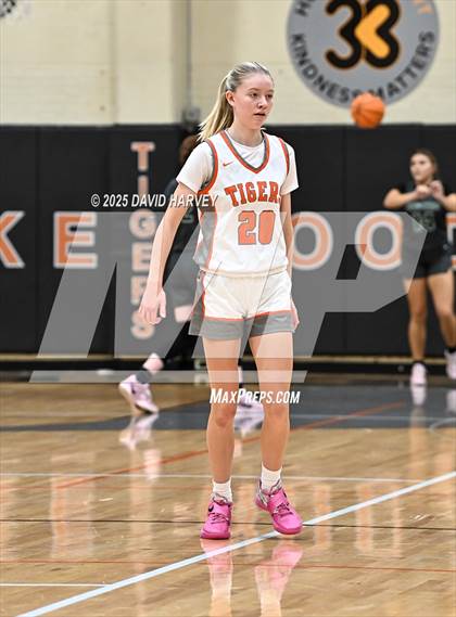 Thumbnail 3 in D'Evelyn @ Lakewood photogallery.