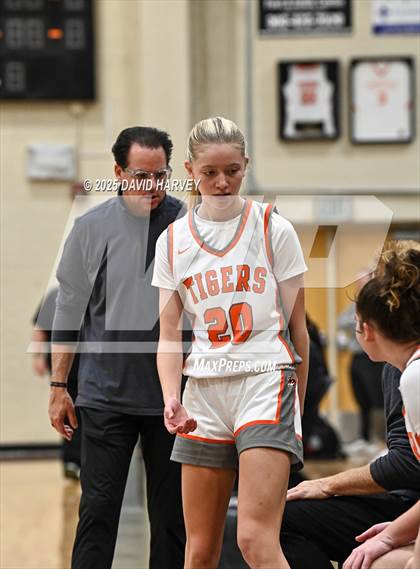 Thumbnail 2 in D'Evelyn @ Lakewood photogallery.