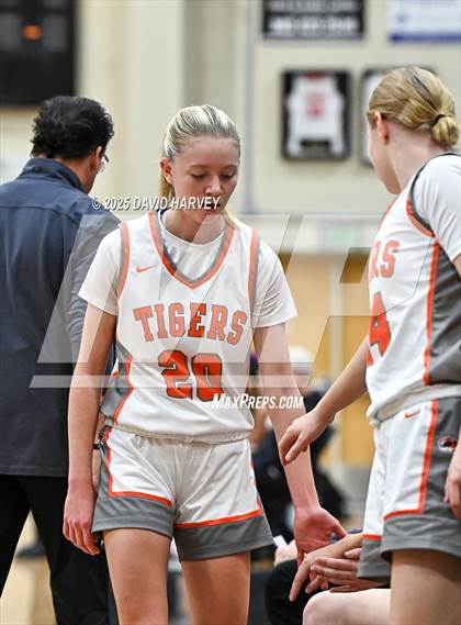 Thumbnail 3 in D'Evelyn @ Lakewood photogallery.