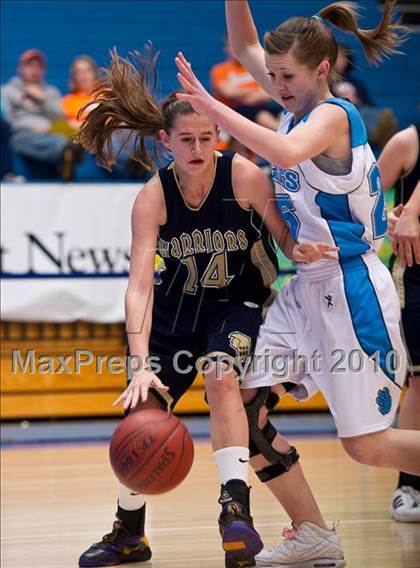 Thumbnail 3 in Snow Canyon vs Sky View (Utah 4A Quarterfinal) photogallery.