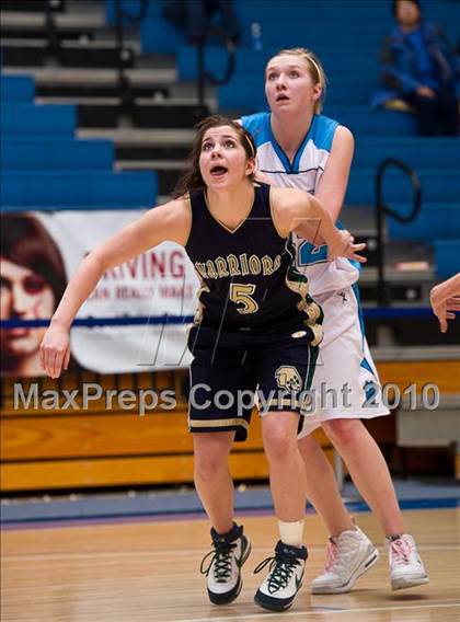 Thumbnail 3 in Snow Canyon vs Sky View (Utah 4A Quarterfinal) photogallery.