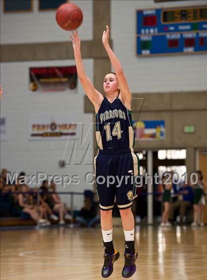 Thumbnail 2 in Snow Canyon vs Sky View (Utah 4A Quarterfinal) photogallery.