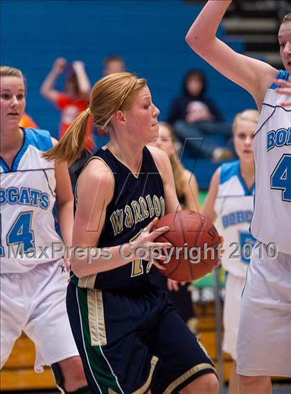 Thumbnail 3 in Snow Canyon vs Sky View (Utah 4A Quarterfinal) photogallery.