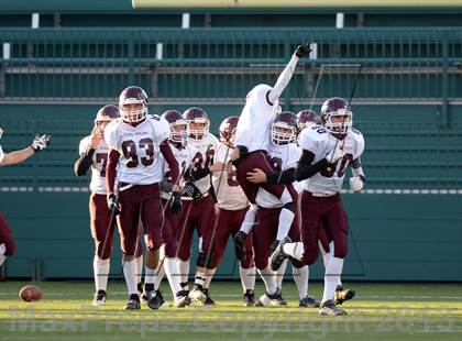 Thumbnail 2 in Caledonia-Mumford vs. Red Jacket (Section 5 Class DD Final) photogallery.