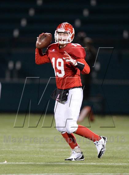 Thumbnail 2 in Caledonia-Mumford vs. Red Jacket (Section 5 Class DD Final) photogallery.