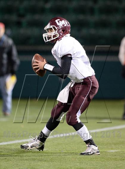 Thumbnail 2 in Caledonia-Mumford vs. Red Jacket (Section 5 Class DD Final) photogallery.
