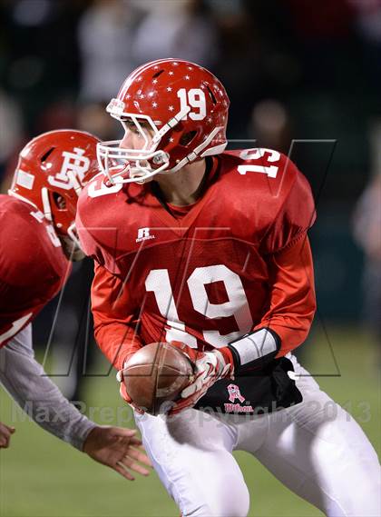 Thumbnail 3 in Caledonia-Mumford vs. Red Jacket (Section 5 Class DD Final) photogallery.